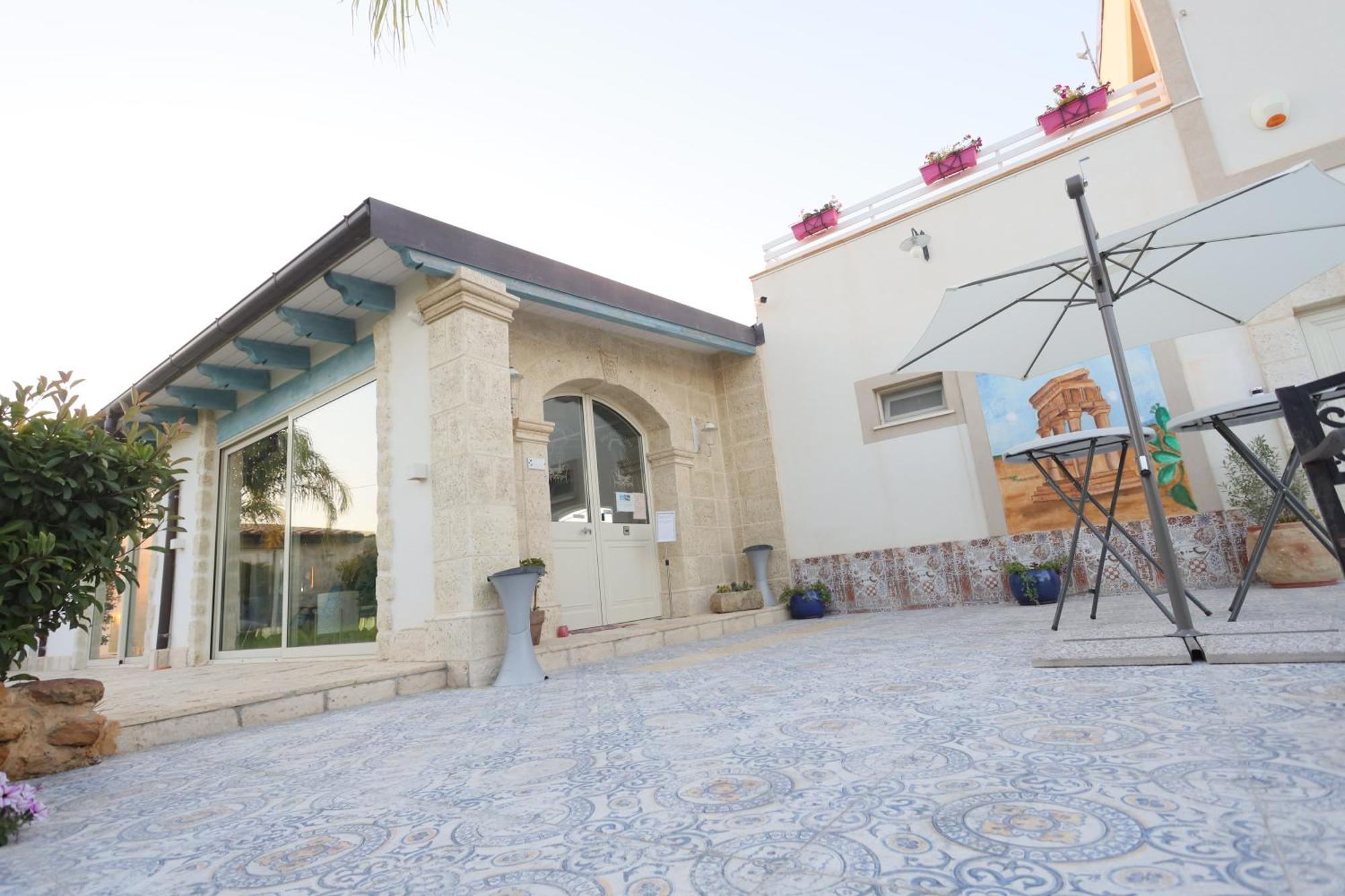 Relais Dea Degli Ulivi Hotel อากริเจนโต ภายนอก รูปภาพ