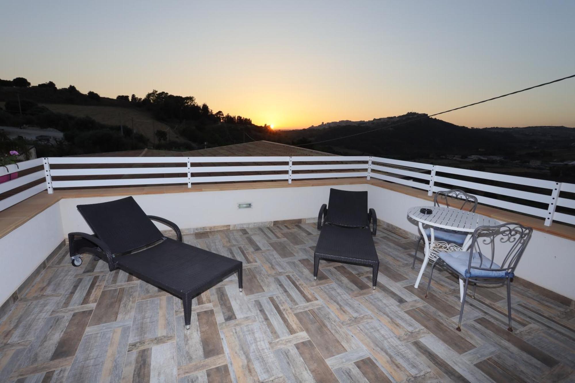 Relais Dea Degli Ulivi Hotel อากริเจนโต ภายนอก รูปภาพ